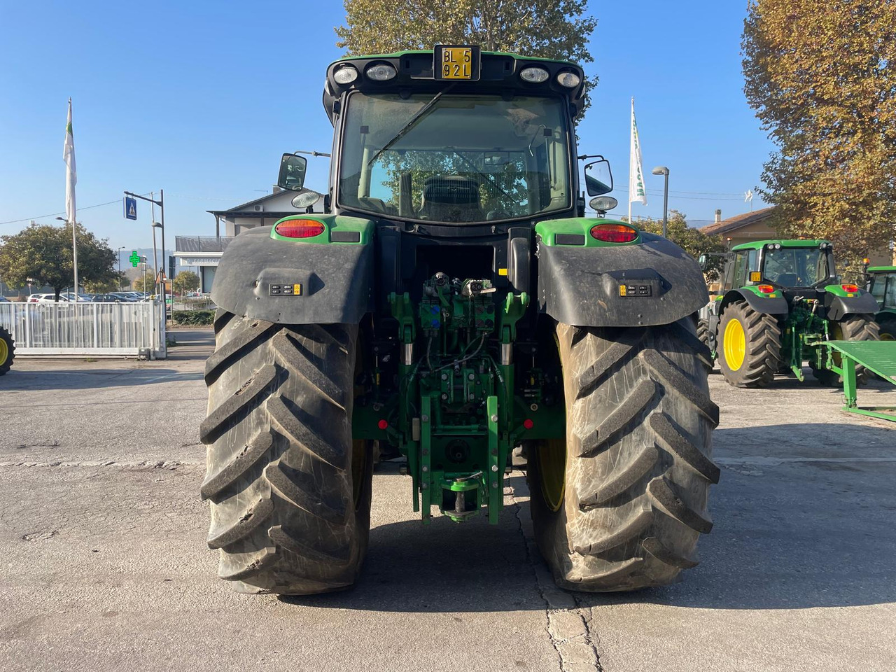 JOHN DEERE 6170 R - جرار: صورة 5 JOHN DEERE 6170 R - جرار: صورة 5