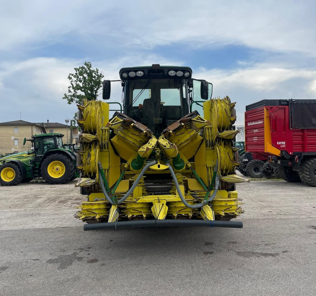 JOHN DEERE TRINCIA 7950 - حصادة الأعلاف: صورة 4 JOHN DEERE TRINCIA 7950 - حصادة الأعلاف: صورة 4