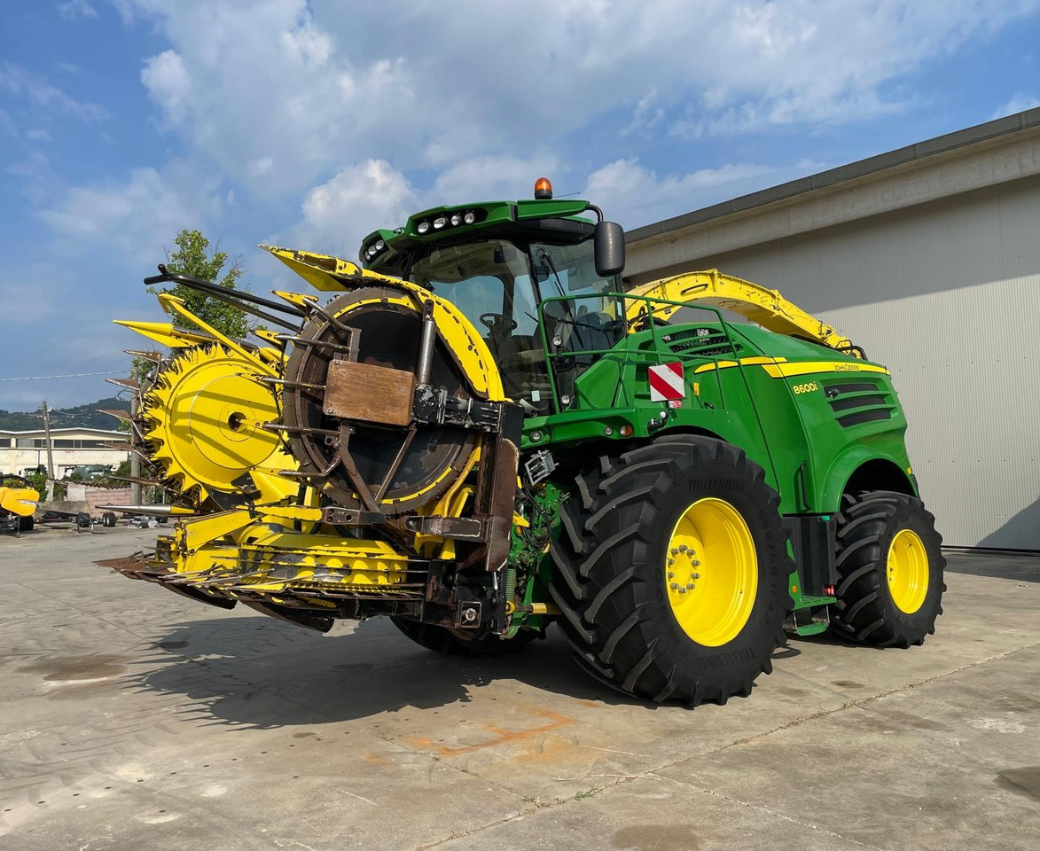 JOHN DEERE TRINCIA 8600i - حصادة الأعلاف: صورة 3 JOHN DEERE TRINCIA 8600i - حصادة الأعلاف: صورة 3