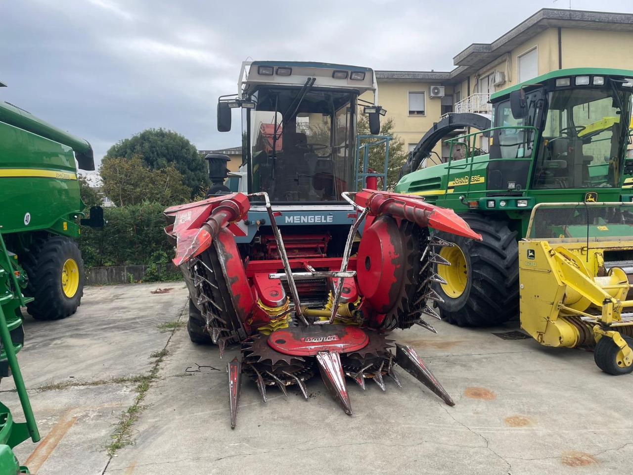 MENGELE TRINCIA SF 6000 - حصادة الأعلاف: صورة 2 MENGELE TRINCIA SF 6000 - حصادة الأعلاف: صورة 2