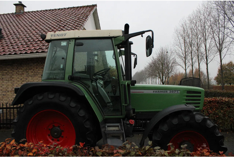 Fendt Farmer 307 C - جرار: صورة 2 Fendt Farmer 307 C - جرار: صورة 2