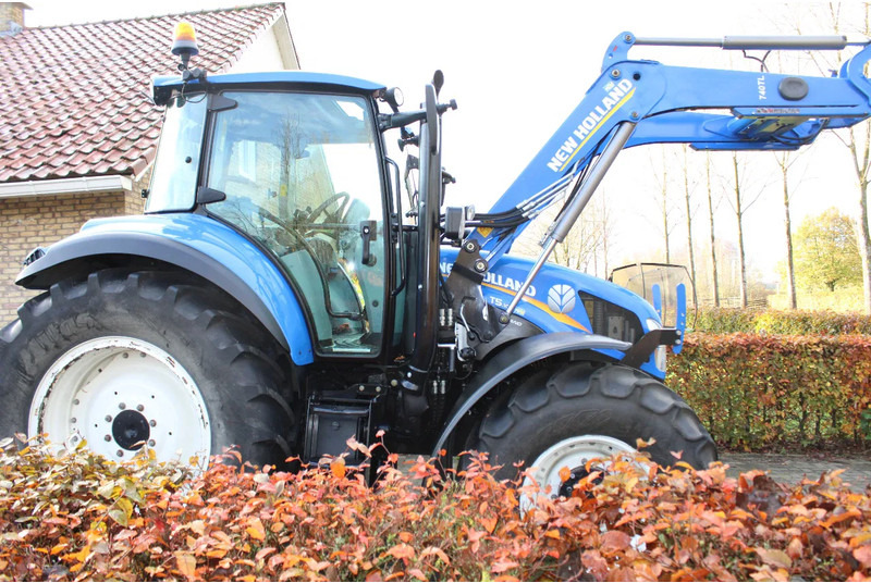 New Holland T5.105 Met voorlader - جرار: صورة 2 New Holland T5.105 Met voorlader - جرار: صورة 2