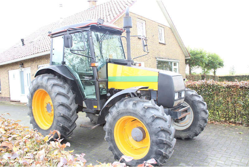Valtra 900 - جرار: صورة 2 Valtra 900 - جرار: صورة 2