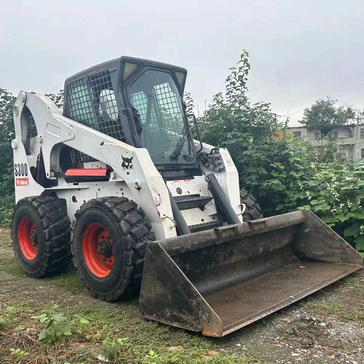 100%Ready Bobcat S300 Well Sold Most Famous Brand High Quality Bobcat S300 Skid Steer Loader for Sale - شيول صغير: صورة 1 100%Ready Bobcat S300 Well Sold Most Famous Brand High Quality Bobcat S300 Skid Steer Loader for Sale - شيول صغير: صورة 1