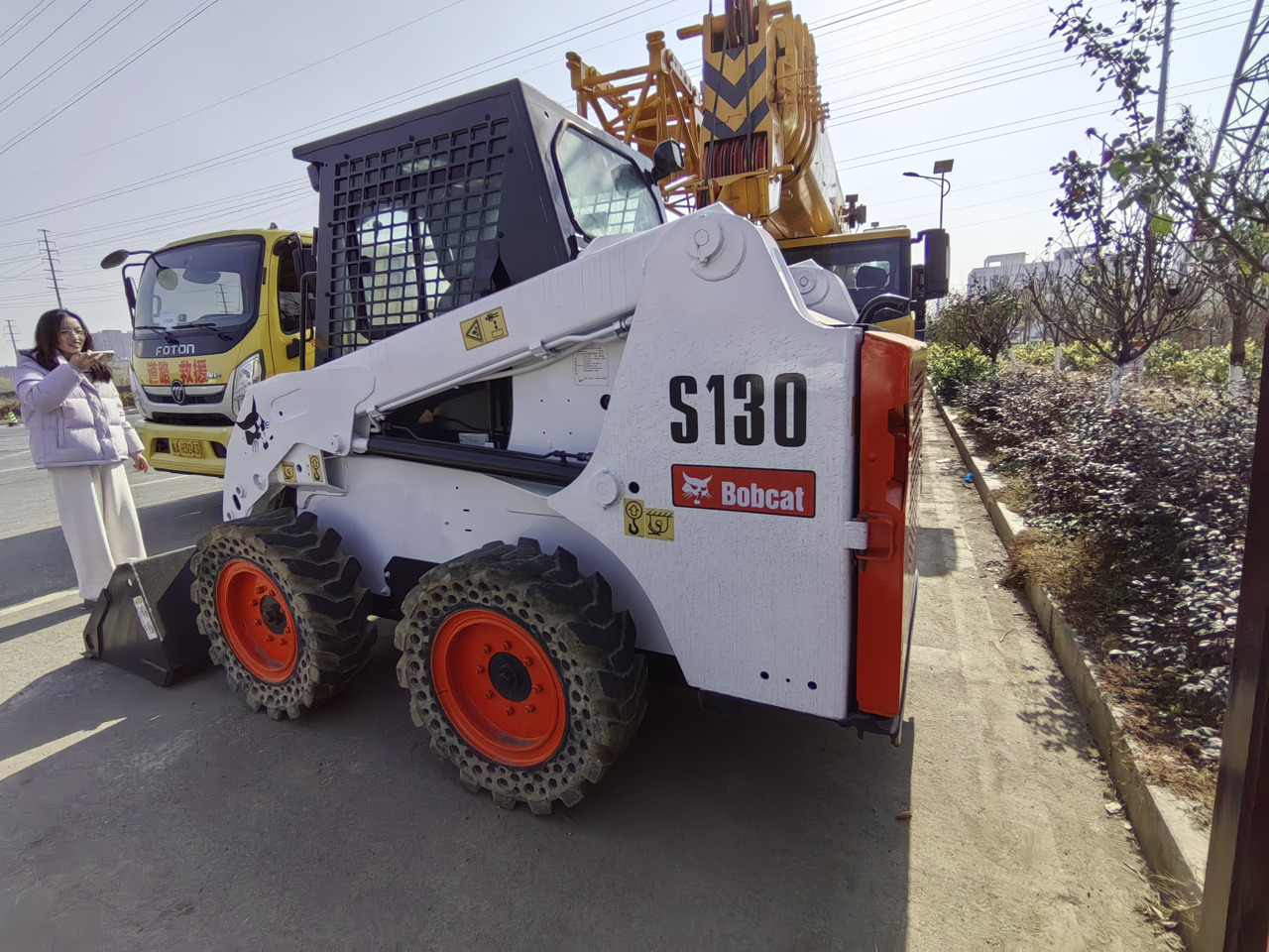 BOBCAT S130 - شيول صغير: صورة 1 BOBCAT S130 - شيول صغير: صورة 1