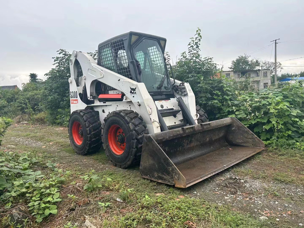 BOBCAT S300 - شيول صغير: صورة 3 BOBCAT S300 - شيول صغير: صورة 3