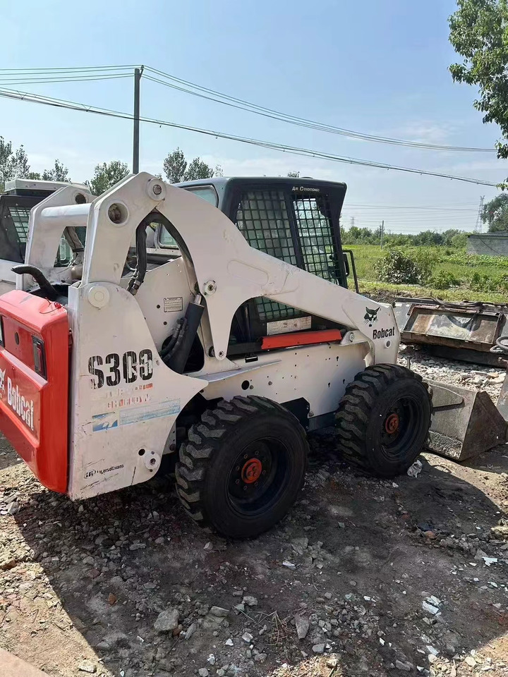 BOBCAT S300 - شيول صغير: صورة 2 BOBCAT S300 - شيول صغير: صورة 2