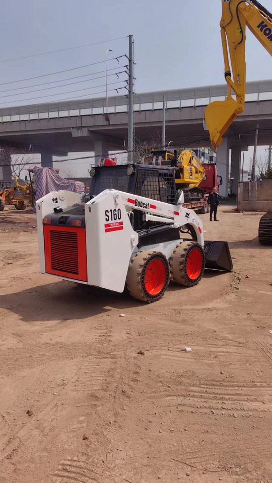 BOBCAT s160 - شيول صغير: صورة 2 BOBCAT s160 - شيول صغير: صورة 2