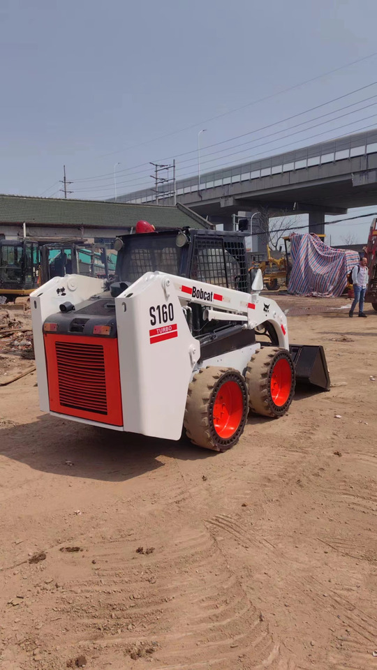 BOBCAT s160 - شيول صغير: صورة 1 BOBCAT s160 - شيول صغير: صورة 1