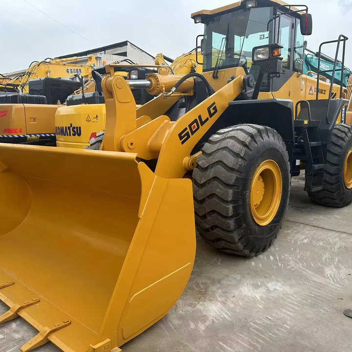 China Famous Brand SDLG Used SDLG 958L Wheel Loader Running Working Condition Low Price for Sale - اللودر بعجل: صورة 1 China Famous Brand SDLG Used SDLG 958L Wheel Loader Running Working Condition Low Price for Sale - اللودر بعجل: صورة 1