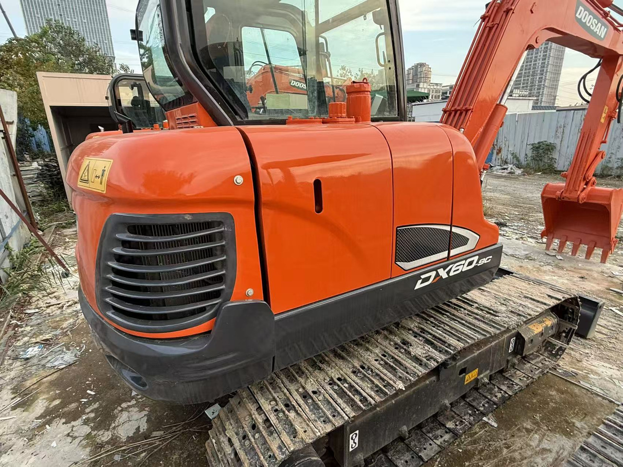 DOOSAN Used large Doosan DX60 excavators, original DX60 used excavators, 6-ton DX60 hydraulic excavators, best-selling at low prices. - حفارة مُصَّغرة: صورة 2 DOOSAN Used large Doosan DX60 excavators, original DX60 used excavators, 6-ton DX60 hydraulic excavators, best-selling at low prices. - حفارة مُصَّغرة: صورة 2