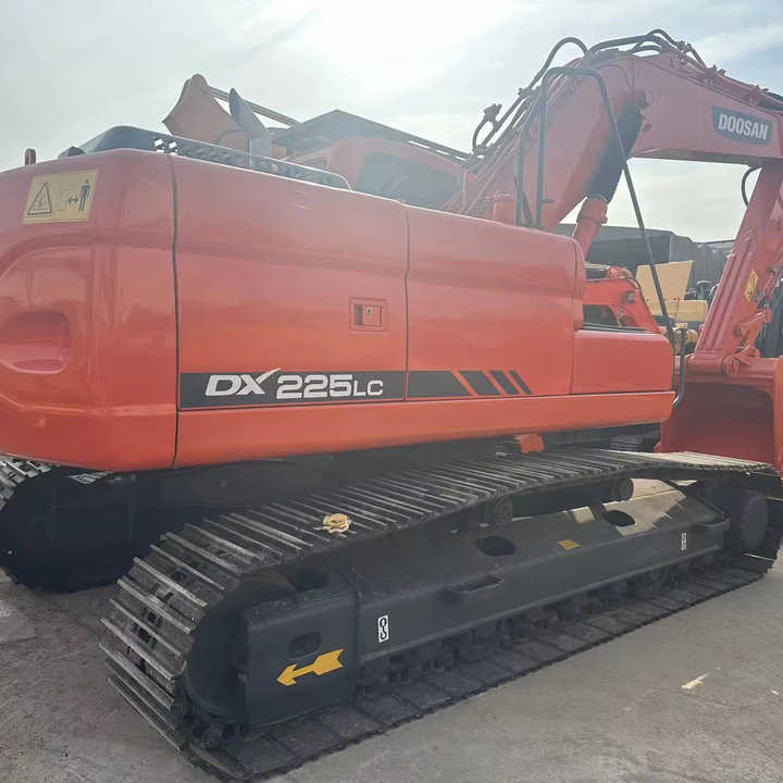 Doosan DX225LC Second-Hand Excavator | Korea Direct Import | 1-Year Warranty & Free Sea Shipping - حفار زحاف: صورة 1 Doosan DX225LC Second-Hand Excavator | Korea Direct Import | 1-Year Warranty & Free Sea Shipping - حفار زحاف: صورة 1