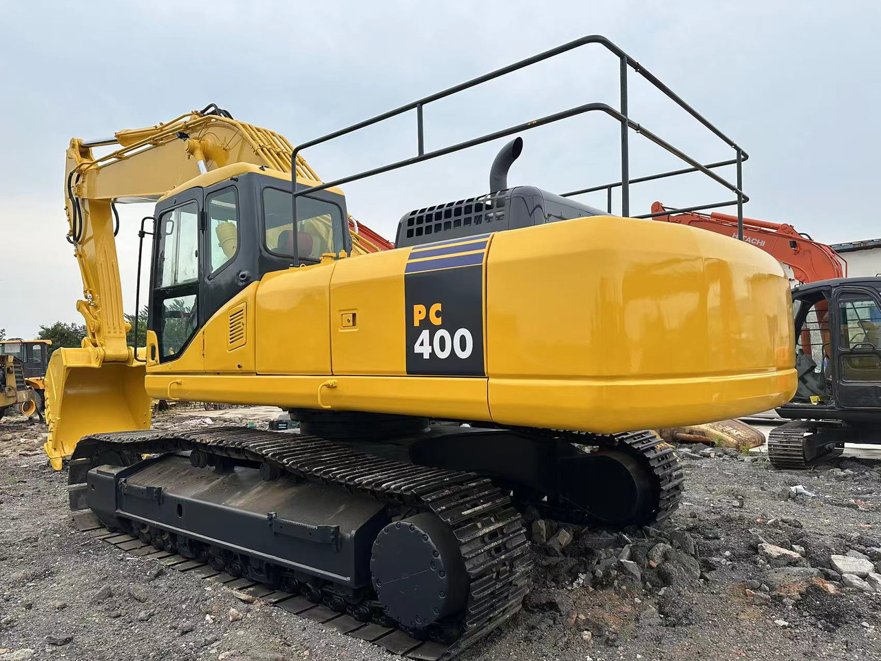 KOMATSU pc400 - حفارة دولاب: صورة 2 KOMATSU pc400 - حفارة دولاب: صورة 2