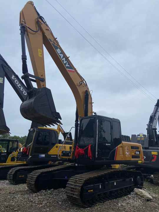 Kubota Engine Sany SY215C Excavator | 21900kg | Global Shipping Support - حفار زحاف: صورة 2 Kubota Engine Sany SY215C Excavator | 21900kg | Global Shipping Support - حفار زحاف: صورة 2