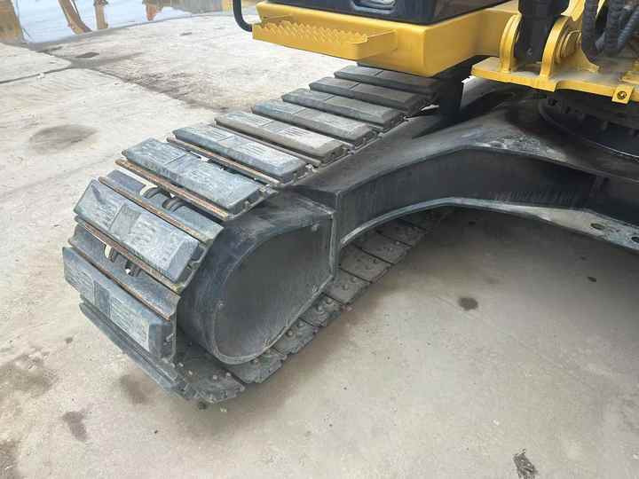 Low Working Time CAT 312D2 Excavator Caterpillar Used 15ton Cat312D2 No Reviews yet - حفار زحاف: صورة 3 Low Working Time CAT 312D2 Excavator Caterpillar Used 15ton Cat312D2 No Reviews yet - حفار زحاف: صورة 3