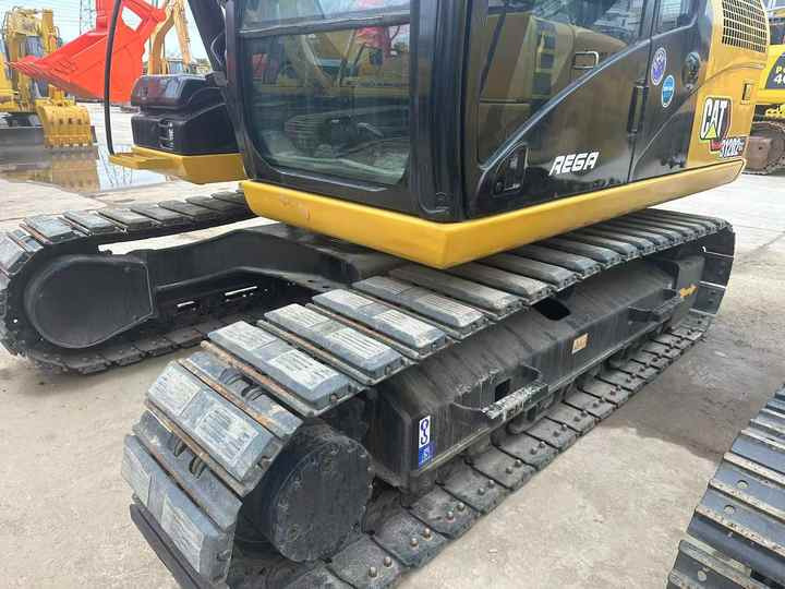 Low Working Time CAT 312D2 Excavator Caterpillar Used 15ton Cat312D2 No Reviews yet - حفار زحاف: صورة 4 Low Working Time CAT 312D2 Excavator Caterpillar Used 15ton Cat312D2 No Reviews yet - حفار زحاف: صورة 4