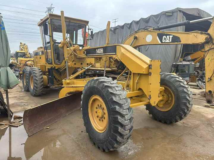 Low-price second-hand Cat Grader 140H with outstanding performance Carterpillarused 140H grader for sale - ممهدة: صورة 3 Low-price second-hand Cat Grader 140H with outstanding performance Carterpillarused 140H grader for sale - ممهدة: صورة 3