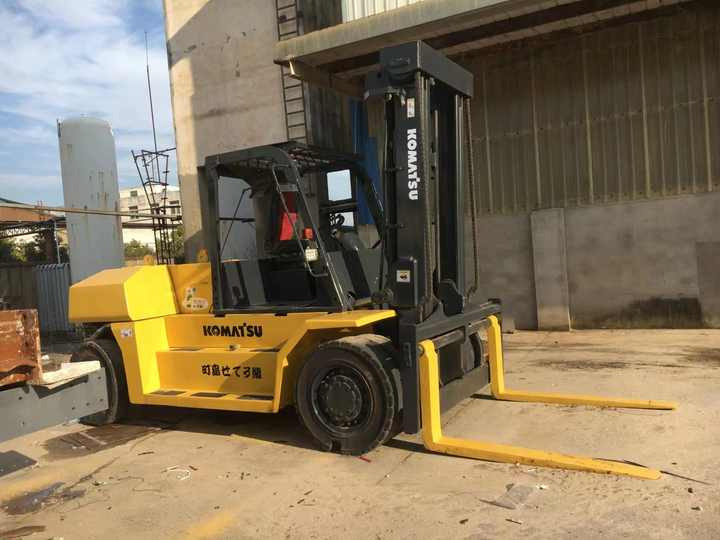 Nice Performance 100% Original komatsu 15tons Forklift on Sale 15 Ton Diesel Forklifts Industrial Price for Sale - رافعة شوكية ديزل: صورة 4 Nice Performance 100% Original komatsu 15tons Forklift on Sale 15 Ton Diesel Forklifts Industrial Price for Sale - رافعة شوكية ديزل: صورة 4