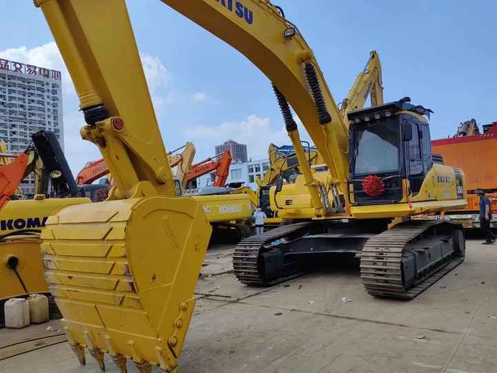 Second Hand Japan Komatsu Excavator PC350-7 Used Highly Competitive Crawler Excavator PC360-7 PC400-7 in Good Condition - حفار زحاف: صورة 5 Second Hand Japan Komatsu Excavator PC350-7 Used Highly Competitive Crawler Excavator PC360-7 PC400-7 in Good Condition - حفار زحاف: صورة 5