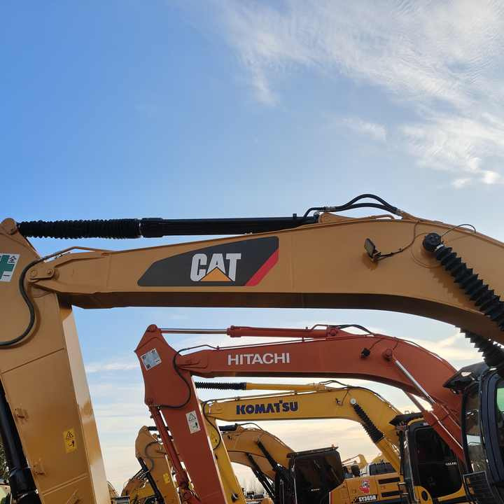 USED Construction Caterpillar Cat 330D Excavator Earthmoving Machinery Used CAT 320D 325D 330D Used Excavators - حفار زحاف: صورة 5 USED Construction Caterpillar Cat 330D Excavator Earthmoving Machinery Used CAT 320D 325D 330D Used Excavators - حفار زحاف: صورة 5