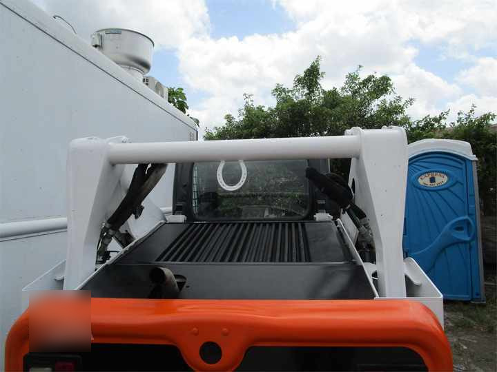 شيول صغير Used Bobcat T590 Used Skid Steer Loader with Good Condition for Sale S160 S185 S300 S330 T590 3T 4T 5T 2T [ Copy ] [ Copy ] [ Copy ] [ Copy ]: صورة 6