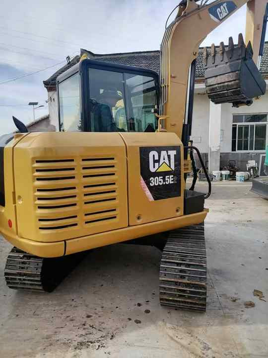 Used CAT 305.5E 5T Second Hand Japan Original MINI Excavator Mining Construction Excavators Hot Sale 306 307 308 Small Mini 6t - حفارة مُصَّغرة: صورة 5 Used CAT 305.5E 5T Second Hand Japan Original MINI Excavator Mining Construction Excavators Hot Sale 306 307 308 Small Mini 6t - حفارة مُصَّغرة: صورة 5