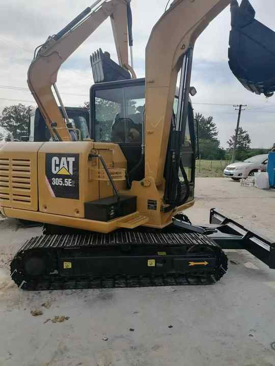 Used CAT 305.5E 5T Second Hand Japan Original MINI Excavator Mining Construction Excavators Hot Sale 306 307 308 Small Mini 6t - حفارة مُصَّغرة: صورة 3 Used CAT 305.5E 5T Second Hand Japan Original MINI Excavator Mining Construction Excavators Hot Sale 306 307 308 Small Mini 6t - حفارة مُصَّغرة: صورة 3