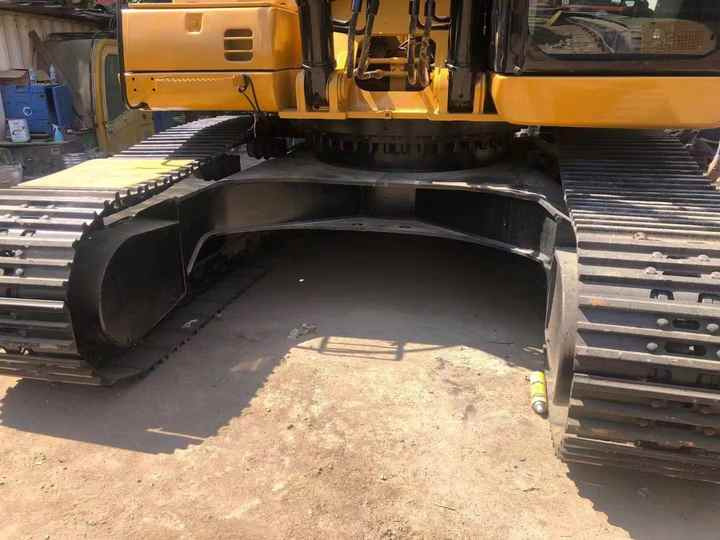 Used CAT 330D 30T Second Hand Japan Original Large Excavator Mining Construction Excavators Hot Sale 320 330 336 323 Long Arm - حفار زحاف: صورة 5 Used CAT 330D 30T Second Hand Japan Original Large Excavator Mining Construction Excavators Hot Sale 320 330 336 323 Long Arm - حفار زحاف: صورة 5