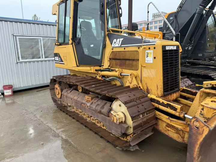 Used Cat D5G Crawler Bulldozer Original CAT Brand Bulldozer Second Hand Cat D5H D5 D5C D5N D5M LGP Dozer for Sale - جرافة: صورة 4 Used Cat D5G Crawler Bulldozer Original CAT Brand Bulldozer Second Hand Cat D5H D5 D5C D5N D5M LGP Dozer for Sale - جرافة: صورة 4