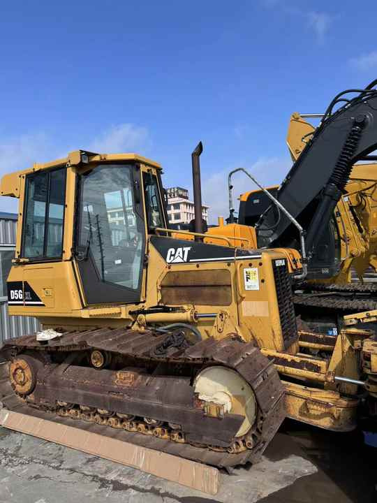 Used Cat D5G Crawler Bulldozer Original CAT Brand Bulldozer Second Hand Cat D5H D5 D5C D5N D5M LGP Dozer for Sale - جرافة: صورة 2 Used Cat D5G Crawler Bulldozer Original CAT Brand Bulldozer Second Hand Cat D5H D5 D5C D5N D5M LGP Dozer for Sale - جرافة: صورة 2