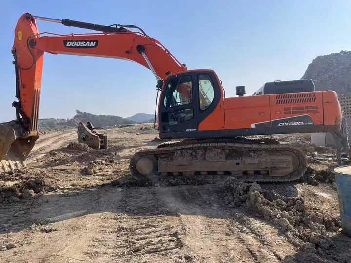 Used Digger DOOSAN DX380 Construction Machinery Construction Digger Used DOOSAN DX380 Cheap Excavator - حفار زحاف: صورة 3 Used Digger DOOSAN DX380 Construction Machinery Construction Digger Used DOOSAN DX380 Cheap Excavator - حفار زحاف: صورة 3