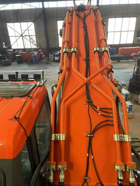 Used Digger DOOSAN DX600 Construction Machinery Construction Digger Used DOOSAN DX600 Cheap Excavator - حفار زحاف: صورة 5 Used Digger DOOSAN DX600 Construction Machinery Construction Digger Used DOOSAN DX600 Cheap Excavator - حفار زحاف: صورة 5