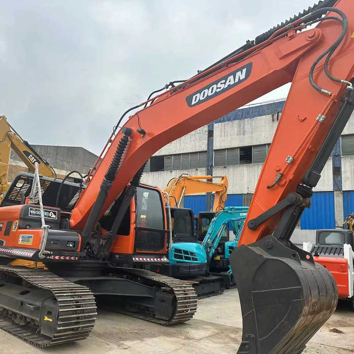 Used Digger Doosan DX225LC-9T Construction Machinery Construction Digger Used Doosan DX225LC-9T Cheap Excavator - حفار زحاف: صورة 1 Used Digger Doosan DX225LC-9T Construction Machinery Construction Digger Used Doosan DX225LC-9T Cheap Excavator - حفار زحاف: صورة 1
