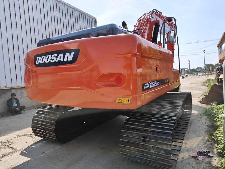 Used Doosan DX225LC Excavator | Low Hours | Heavy Duty | Global Shipping | Well-Maintained - حفار زحاف: صورة 4 Used Doosan DX225LC Excavator | Low Hours | Heavy Duty | Global Shipping | Well-Maintained - حفار زحاف: صورة 4