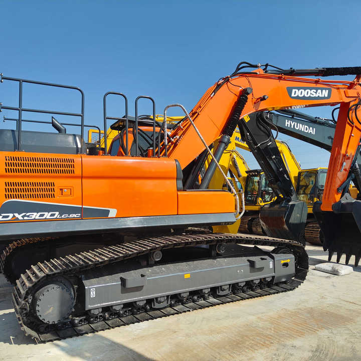 Used Doosan DX300LC-9C Excavator with Little Time Used in Excellent Condition Korea Brand Doosan 30 Tons Excavator for Sale - حفارة: صورة 1 Used Doosan DX300LC-9C Excavator with Little Time Used in Excellent Condition Korea Brand Doosan 30 Tons Excavator for Sale - حفارة: صورة 1