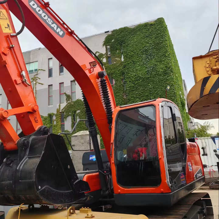 Used Doosan Hydraulic Excavator DX140 Low Price Korea Doosan DX140-9 Used Excavator for Sale - حفارة: صورة 1 Used Doosan Hydraulic Excavator DX140 Low Price Korea Doosan DX140-9 Used Excavator for Sale - حفارة: صورة 1