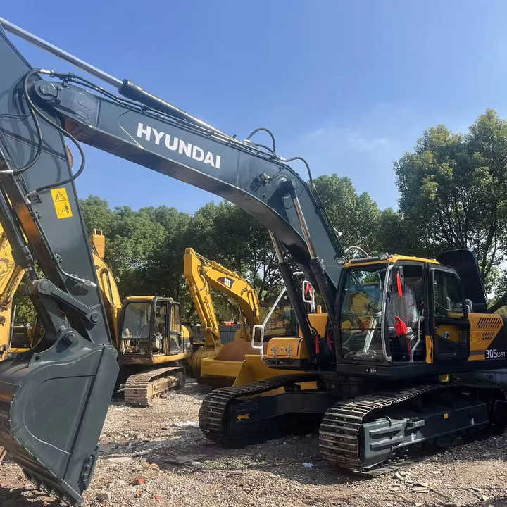 Used HYUNDAI 305LC-9T Crawler Excavator with Good Performance Hyundai30 Tons Earthmoving Machinery with Low Price On-sale - حفار زحاف: صورة 1 Used HYUNDAI 305LC-9T Crawler Excavator with Good Performance Hyundai30 Tons Earthmoving Machinery with Low Price On-sale - حفار زحاف: صورة 1