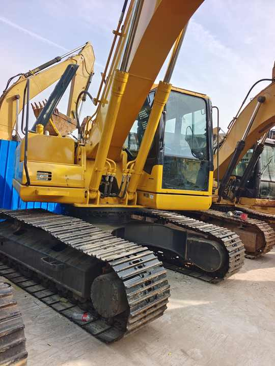 Used Koamtsu Pc200 Excavator for Sale Original Japan Brand Koamstu Pc200-7 200-8 Pc220-8 Excavator for Sale - حفارة: صورة 4 Used Koamtsu Pc200 Excavator for Sale Original Japan Brand Koamstu Pc200-7 200-8 Pc220-8 Excavator for Sale - حفارة: صورة 4