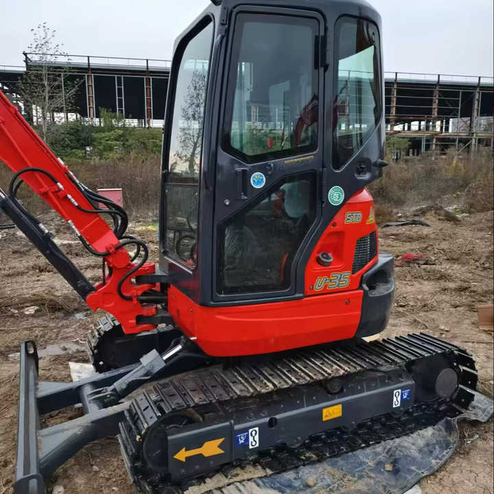 Used Kubota U35 New Model Mini Excavator Second Hand Machine Popular Brand Japan Kubota Hydraulic Machinery - حفار زحاف: صورة 1 Used Kubota U35 New Model Mini Excavator Second Hand Machine Popular Brand Japan Kubota Hydraulic Machinery - حفار زحاف: صورة 1