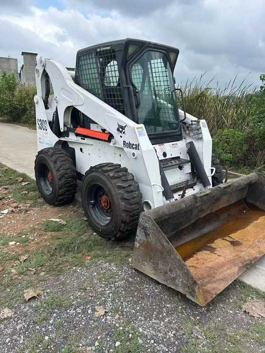 Very Good Machine Used Skid Wheel Loader Bobcat S300 for Sale - شيول صغير: صورة 5 Very Good Machine Used Skid Wheel Loader Bobcat S300 for Sale - شيول صغير: صورة 5