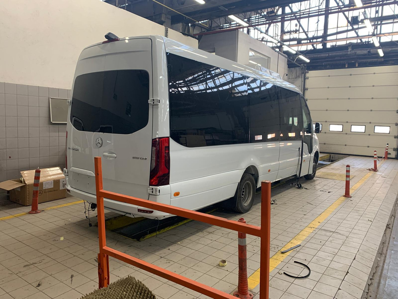 MERCEDES-BENZ SPRINTER 519 - حافلة صغيرة, ميكروباص: صورة 4 MERCEDES-BENZ SPRINTER 519 - حافلة صغيرة, ميكروباص: صورة 4