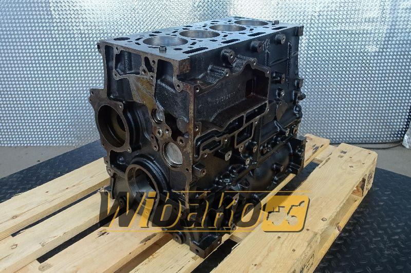 Crankcase for engine JCB 448TCAE 320/01889 - علبة المرافق - آلات البناء: صورة 1 Crankcase for engine JCB 448TCAE 320/01889 - علبة المرافق - آلات البناء: صورة 1