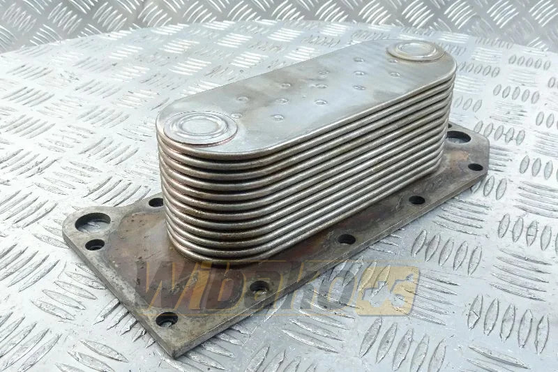 Cummins 3918175 - مبرد الزيت - آلات البناء: صورة 1 Cummins 3918175 - مبرد الزيت - آلات البناء: صورة 1