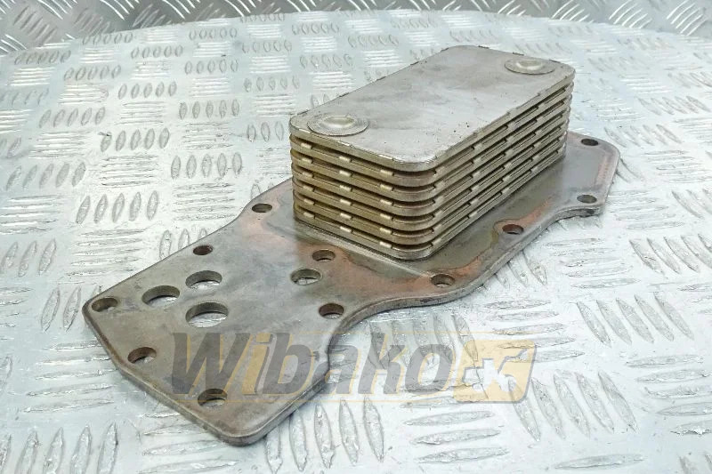 Cummins 3959031 - مبرد الزيت - آلات البناء: صورة 1 Cummins 3959031 - مبرد الزيت - آلات البناء: صورة 1