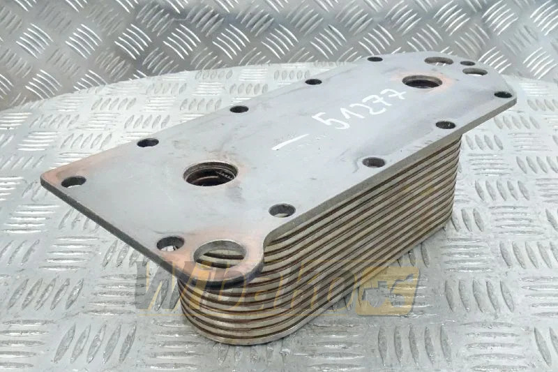Cummins 5284362 - مبرد الزيت - آلات البناء: صورة 1 Cummins 5284362 - مبرد الزيت - آلات البناء: صورة 1