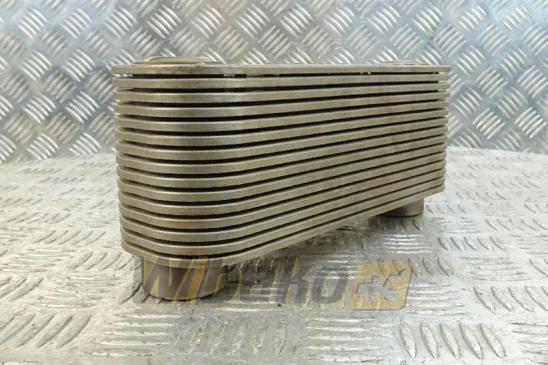 Deutz 04288128 - مبرد الزيت - آلات البناء: صورة 1 Deutz 04288128 - مبرد الزيت - آلات البناء: صورة 1
