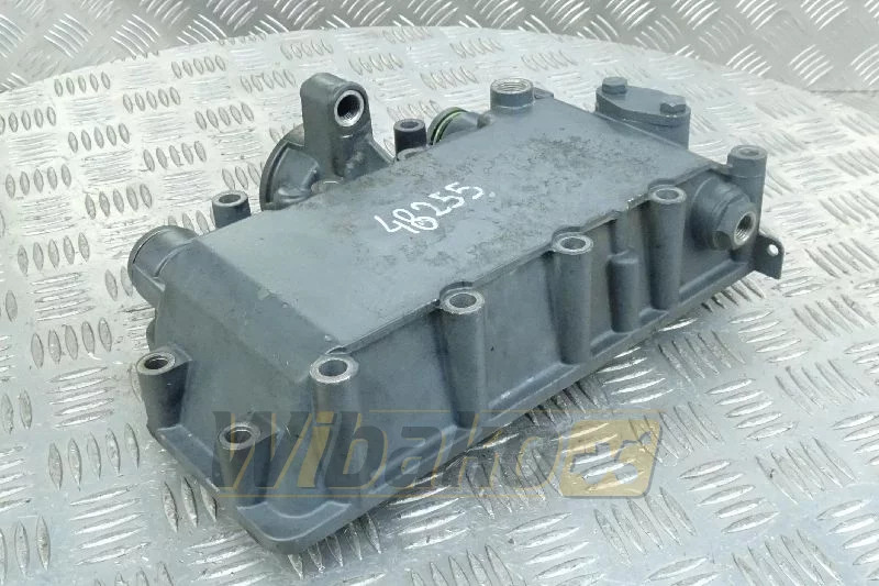 Deutz 04516135 - مبرد الزيت - آلات البناء: صورة 1 Deutz 04516135 - مبرد الزيت - آلات البناء: صورة 1