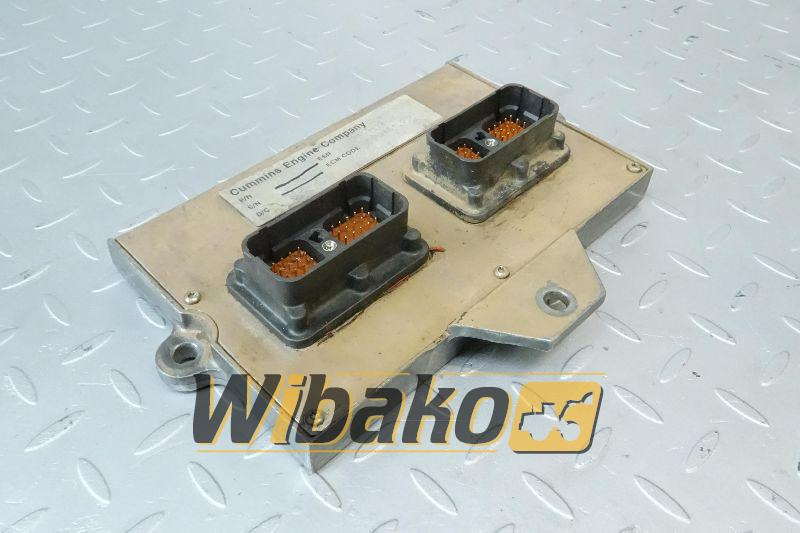 Engine computer for engine Cummins QSC8.3 3944125 - وحدة تحكم الكتروني - آلات البناء: صورة 1 Engine computer for engine Cummins QSC8.3 3944125 - وحدة تحكم الكتروني - آلات البناء: صورة 1