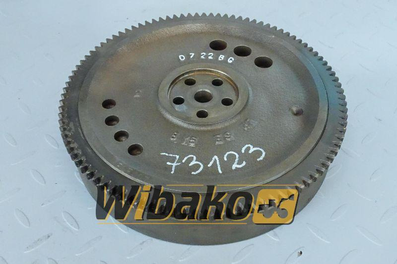 Flywheel for engine Kubota D722 16813-25010 - دولاب الموازنة - آلات البناء: صورة 1 Flywheel for engine Kubota D722 16813-25010 - دولاب الموازنة - آلات البناء: صورة 1