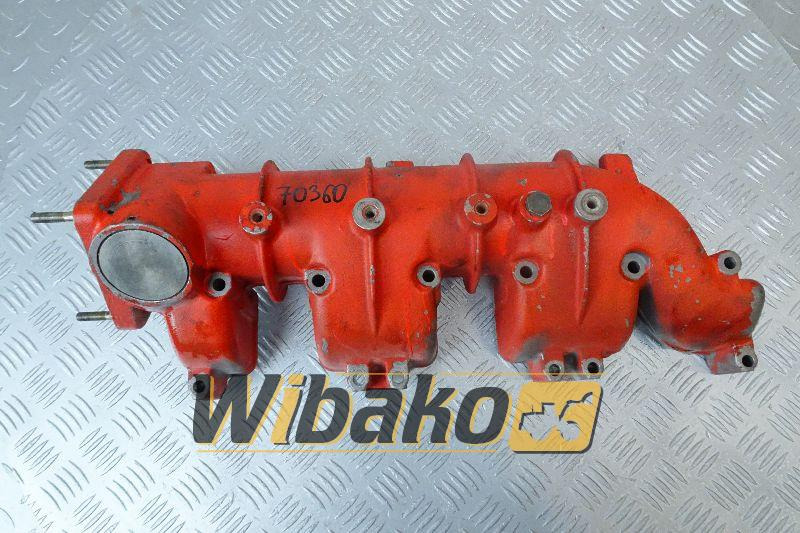Intake manifold for engine Deutz BF6M1015 04222693R - مشعب السحب - آلات البناء: صورة 1 Intake manifold for engine Deutz BF6M1015 04222693R - مشعب السحب - آلات البناء: صورة 1